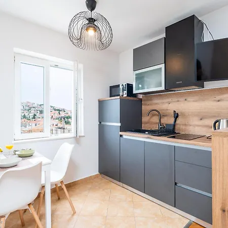 Apartment Marivo Lapad